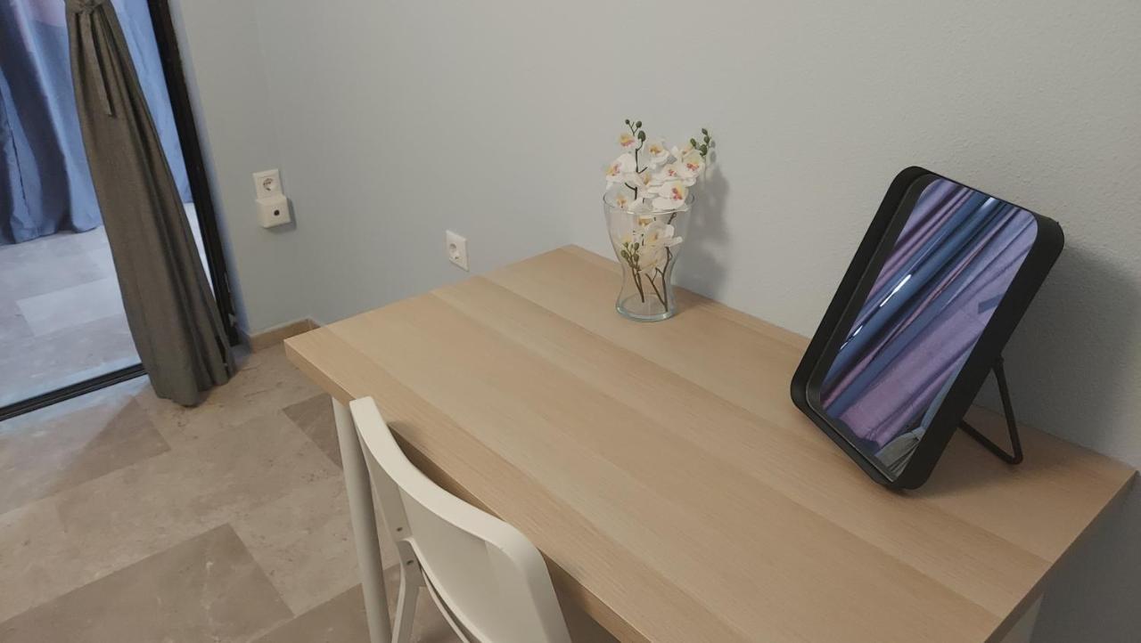 Poseidon Blue Apartment Артемида Екстериор снимка