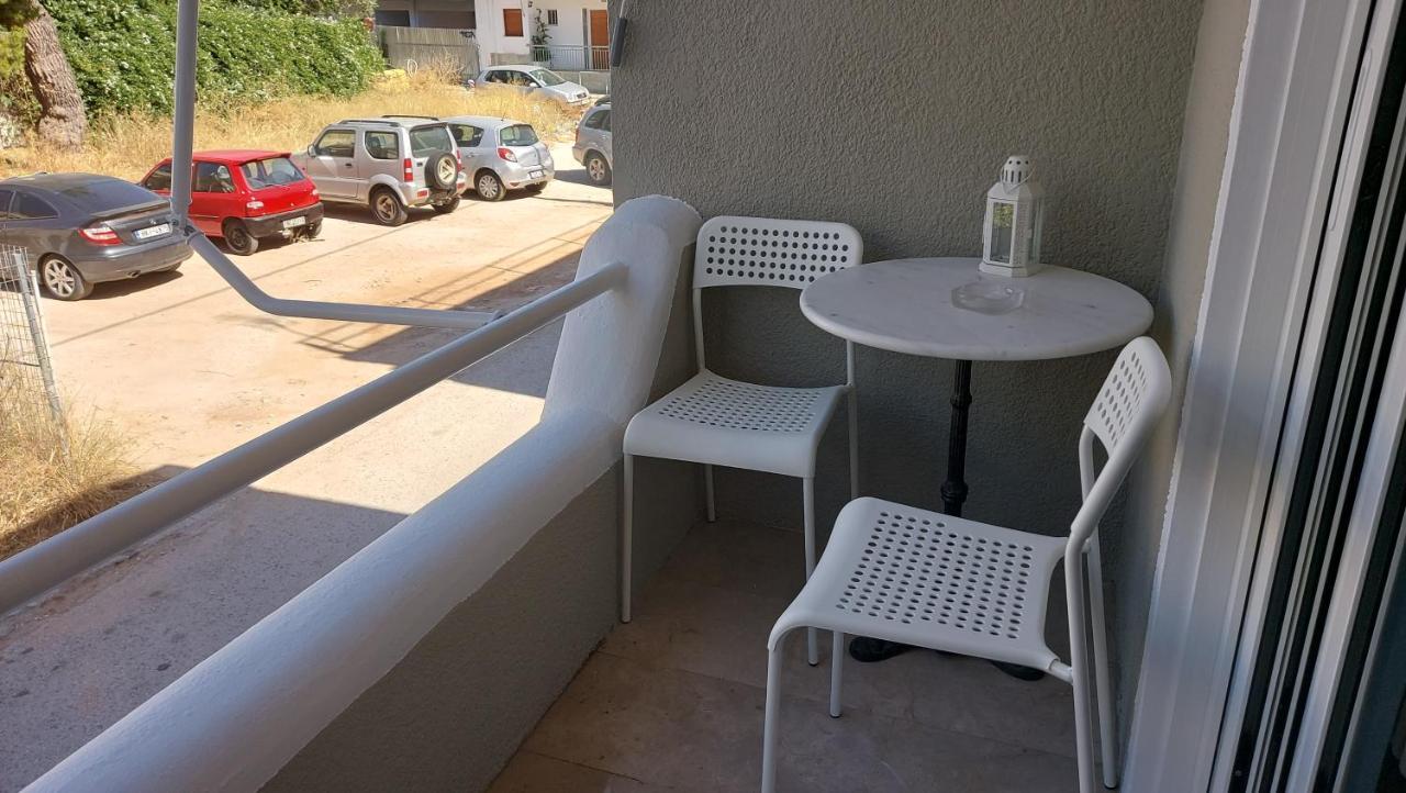 Poseidon Blue Apartment Артемида Екстериор снимка